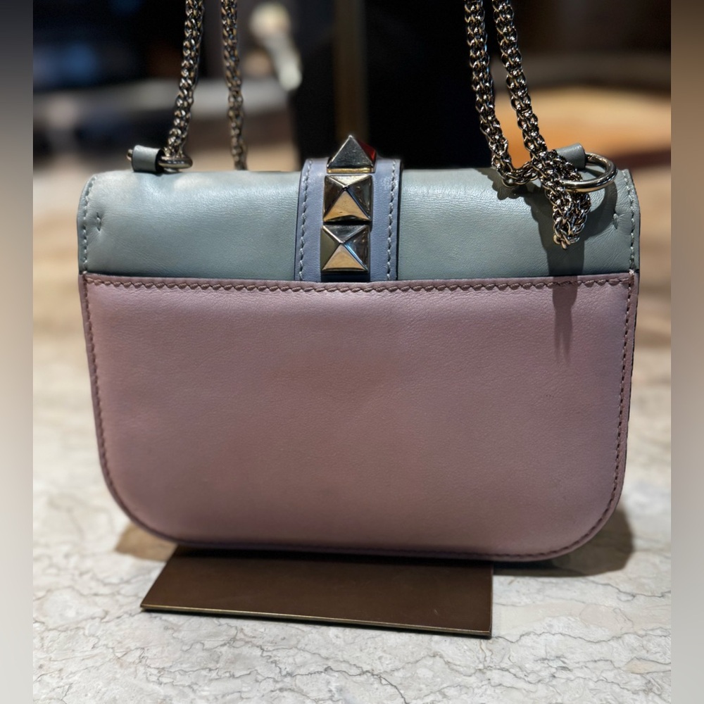 Valentino Garavani Glam Lock Shoulder Bag, GUC. COA - Picture 3 of 16
